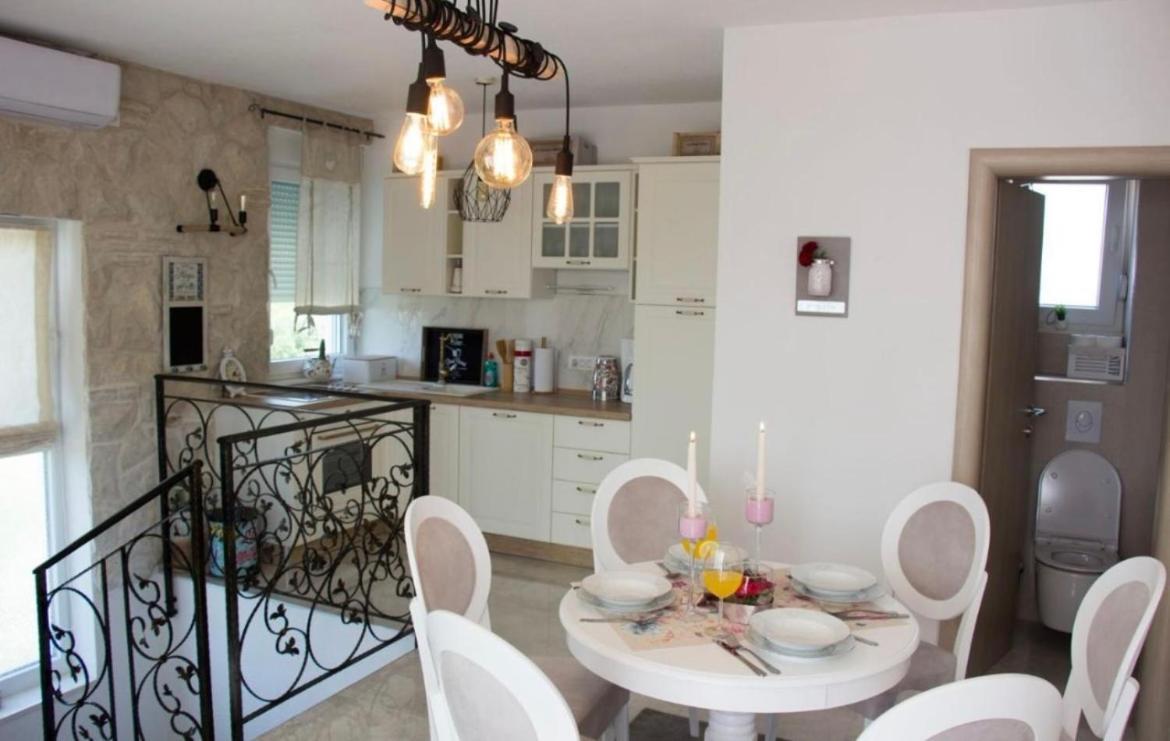 By The Sea 2 Apartment Kastela Luaran gambar